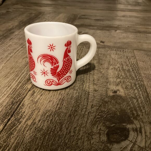 Vintage Red Rooster Milk Glass Coffee Cup - Picture 2 of 5